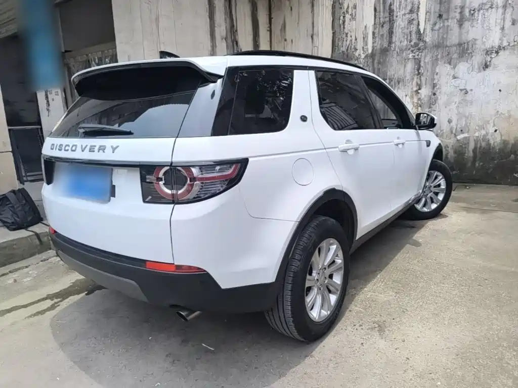 Land Rover Discovery Sport 2017 — фото 7