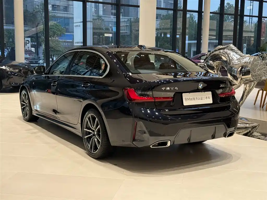 BMW 3 Series 2024 — фото 14