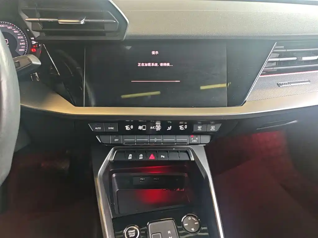 Audi A3 2021 — фото 13
