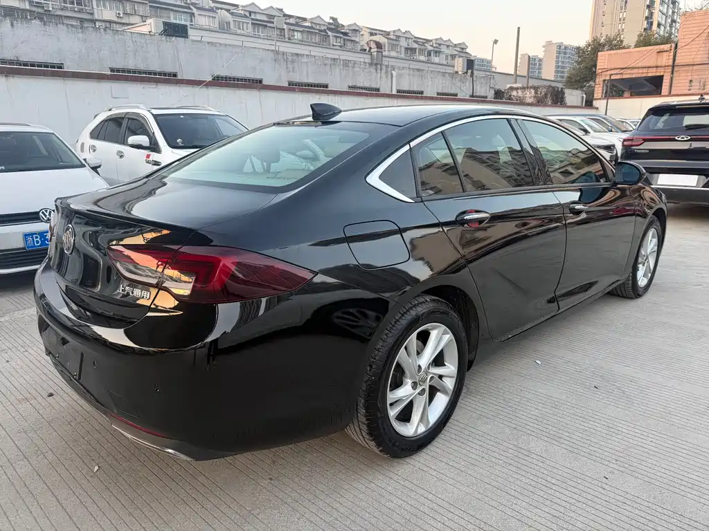 Buick Regal 2021 — фото 10