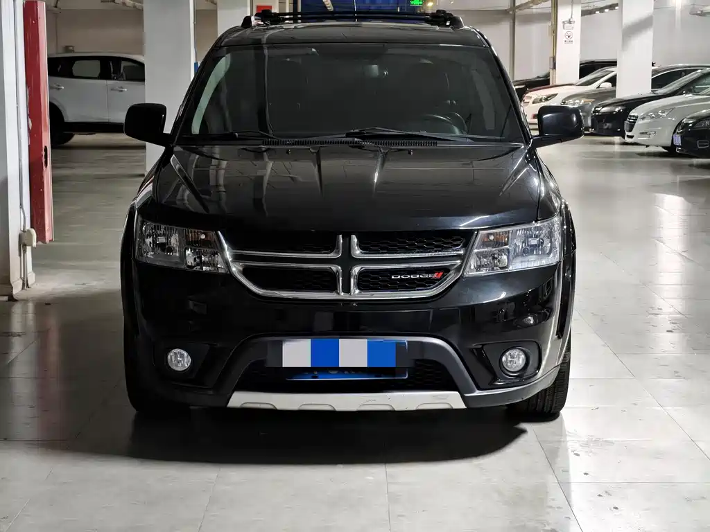 Dodge Journey 2014 — фото 2