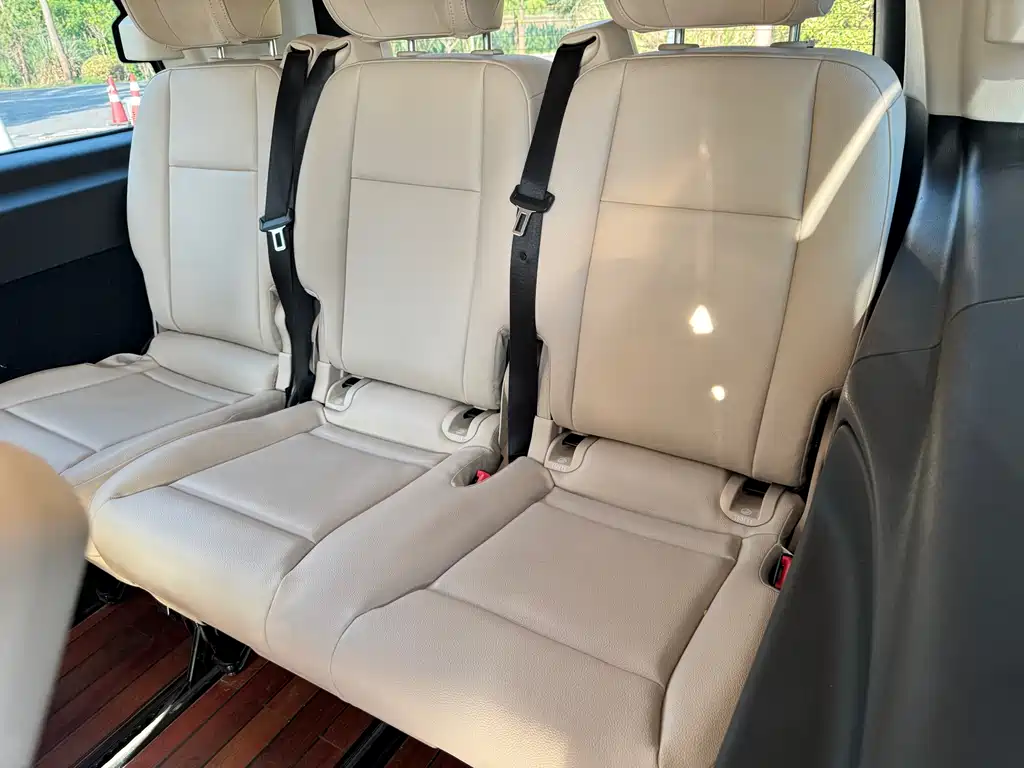 Mercedes-Benz Vito 2018 — фото 16
