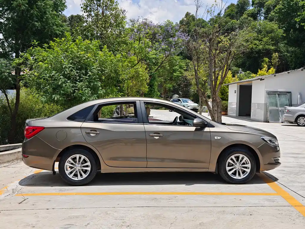 Buick Excelle 2016