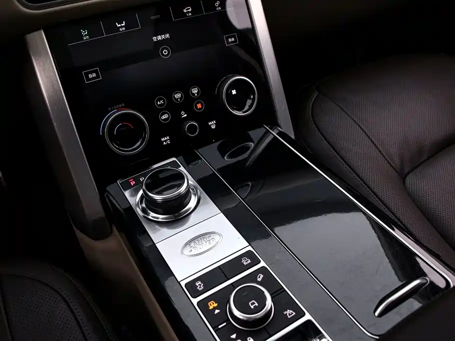 Land Rover Range Rover 2022 — фото 9