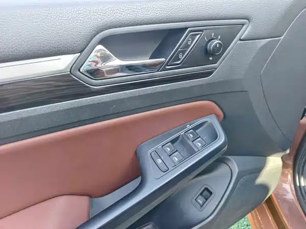 Volkswagen Lamando 2015