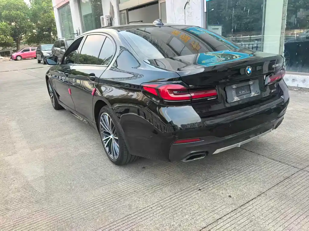 BMW 5 Series 2023
