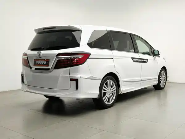 Honda Elysion 2018
