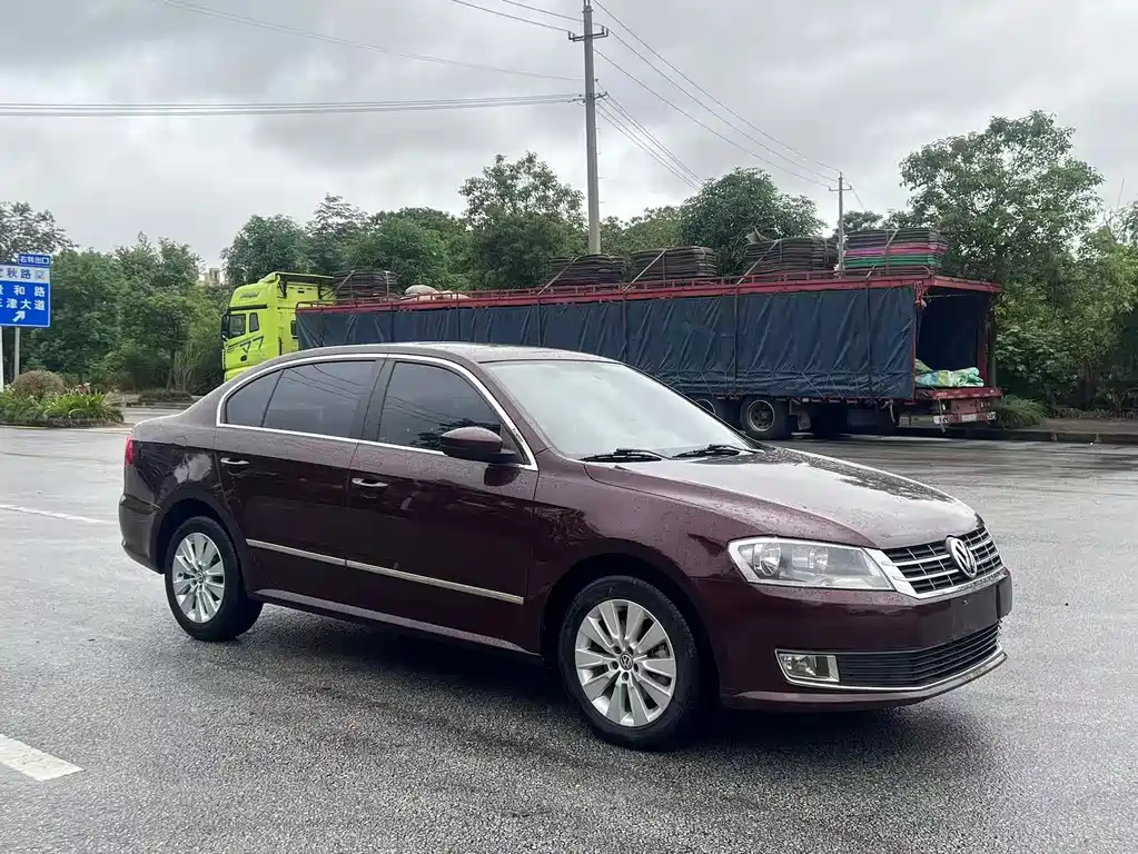 Volkswagen Lavida 2013