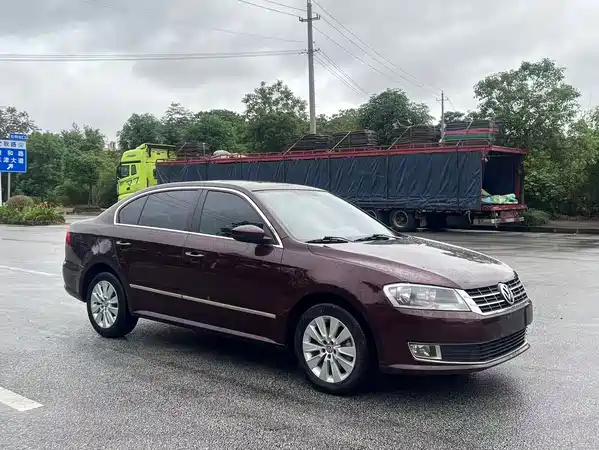 Volkswagen Lavida 2013