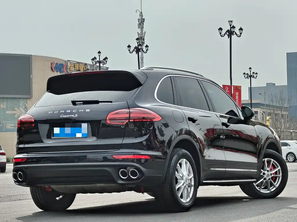 Porsche Cayenne 2018 — фото 20