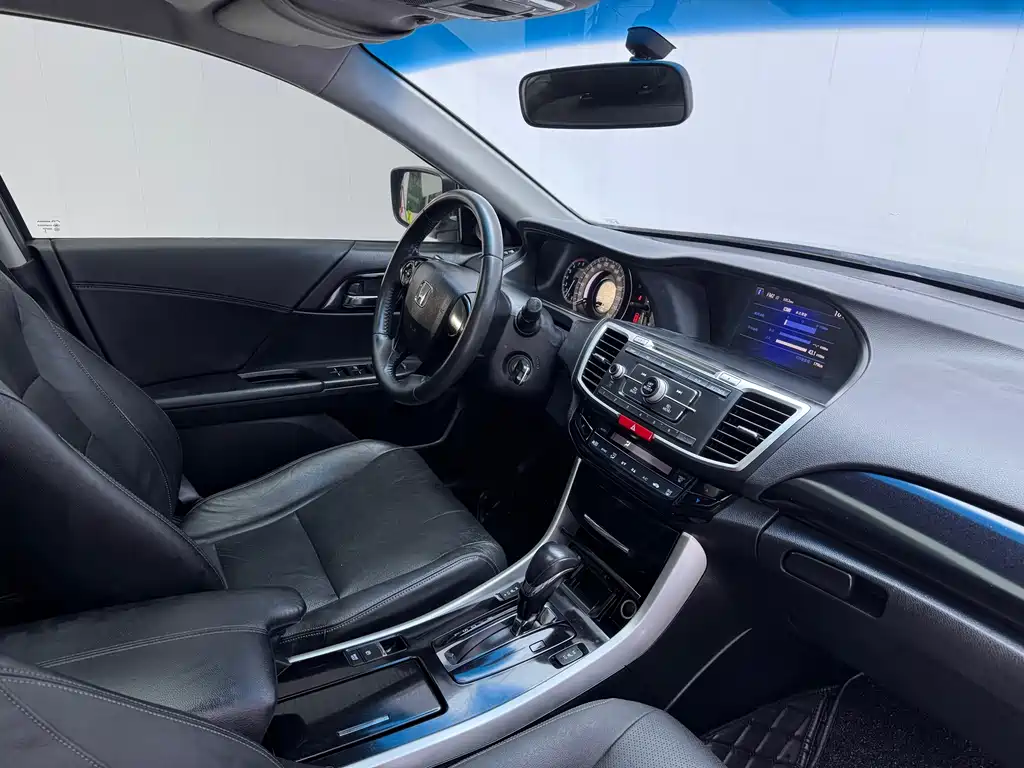 Honda Accord 2017 — фото 5