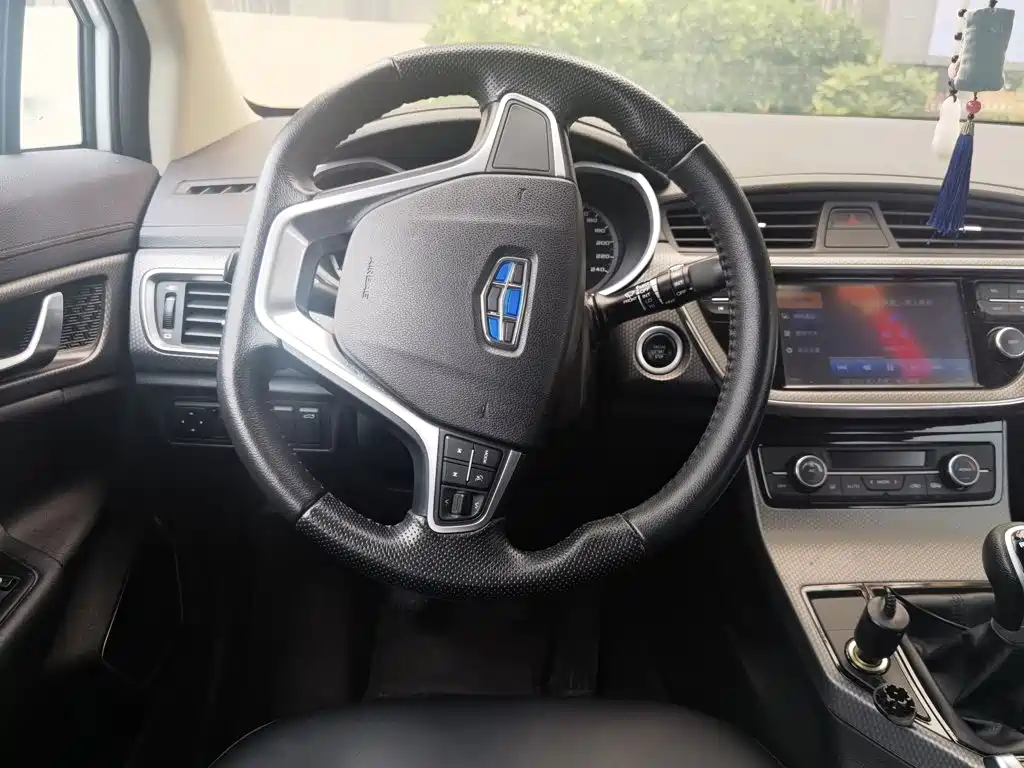 Geely Emgrand GS 2017
