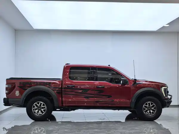 Ford F-150 Raptor 2023