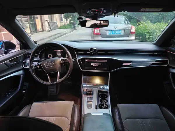Audi A6L 2021
