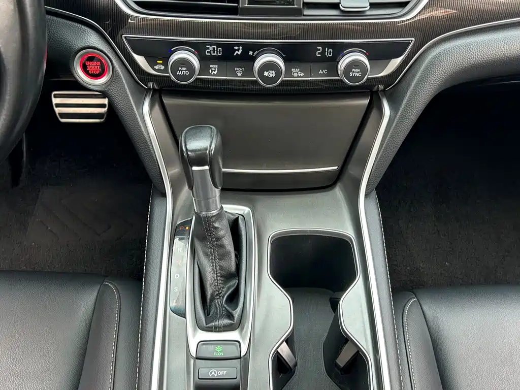 Honda Accord 2022 — фото 13