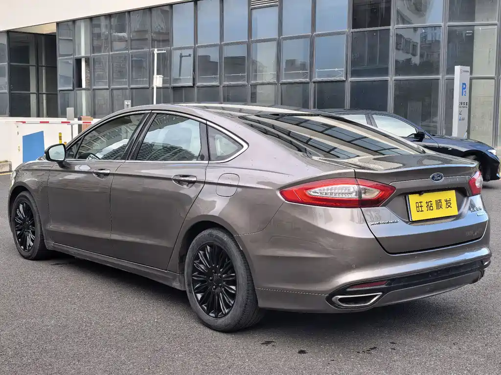 Ford Mondeo 2016 — фото 29