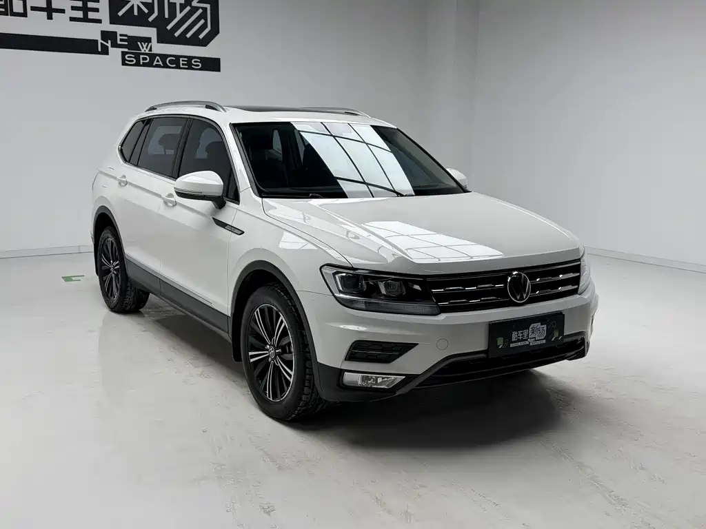 Volkswagen Tiguan L 2021 — фото 3