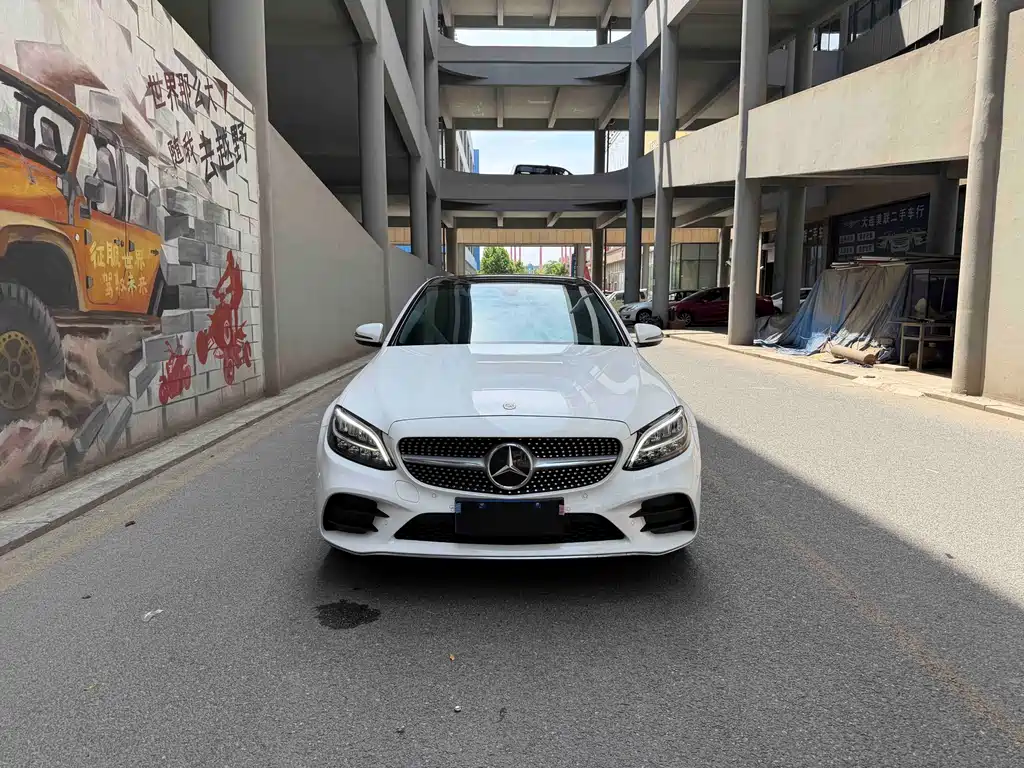 Mercedes-Benz C-Class 2020