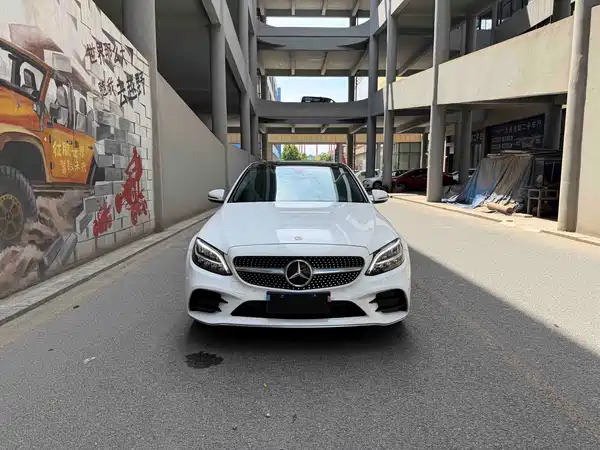 Mercedes-Benz C-Class 2020