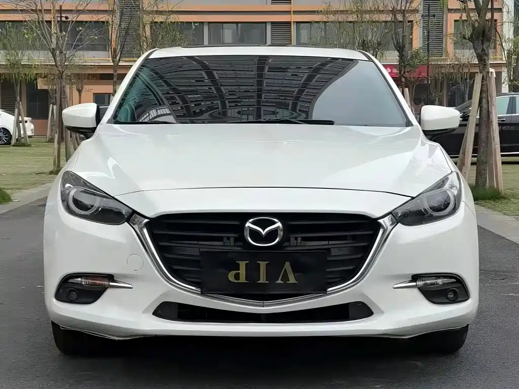 Mazda 3 Axela 2019