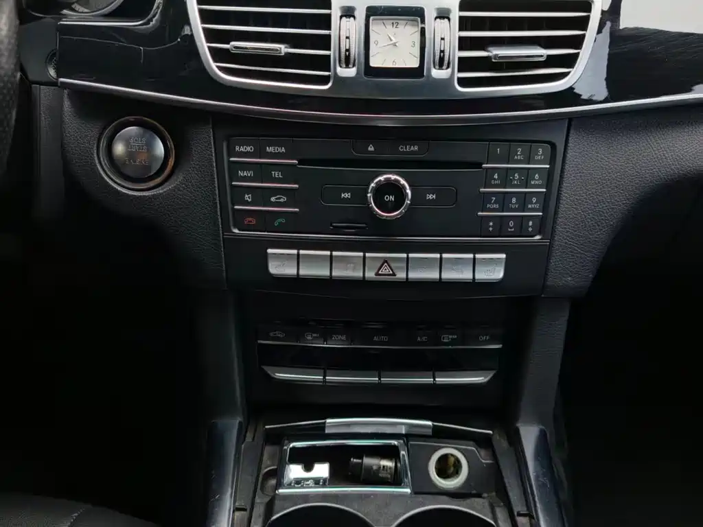 Mercedes-Benz E-Class 2016 — фото 11