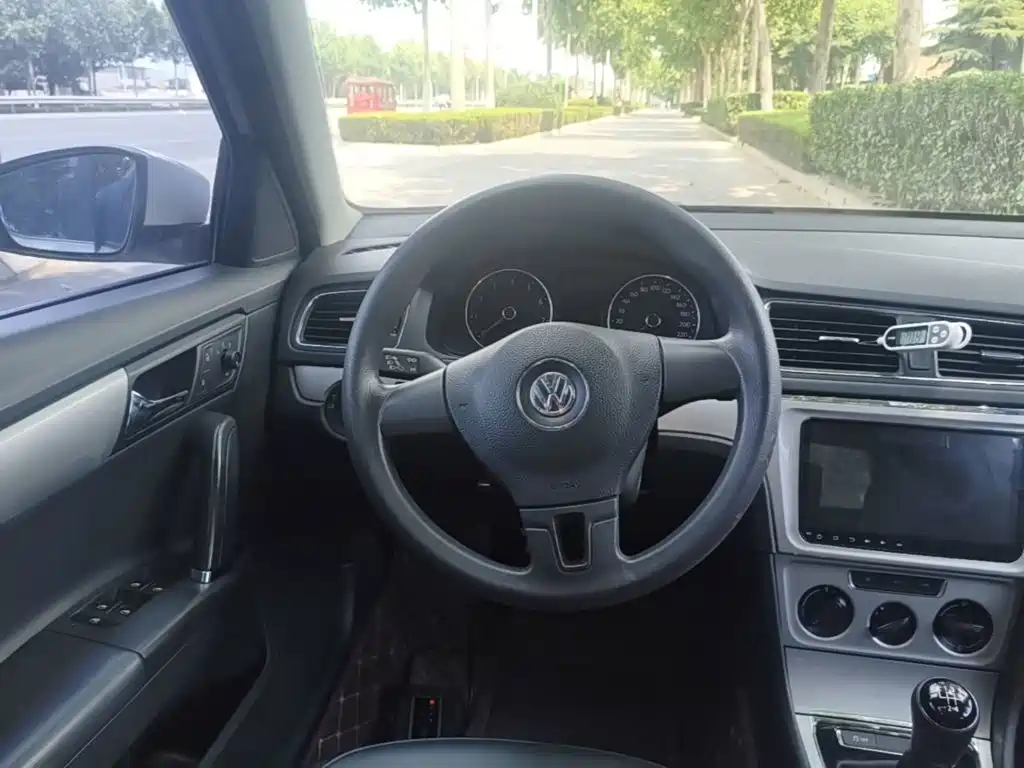 Volkswagen Gran Lavida 2015 — фото 11