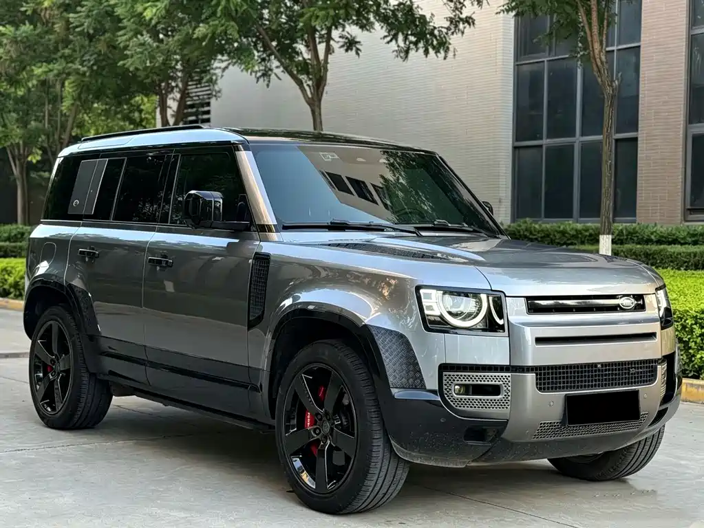 Land Rover Defender 2023 — фото 4