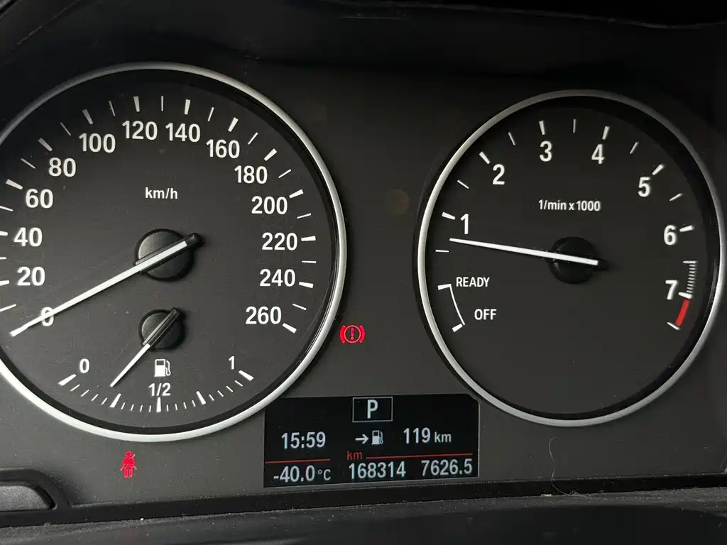 BMW 1 Series 2013 — фото 16