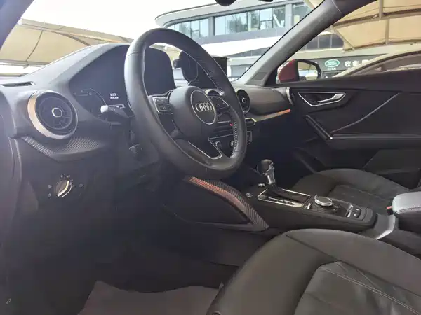 Audi Q2L 2022