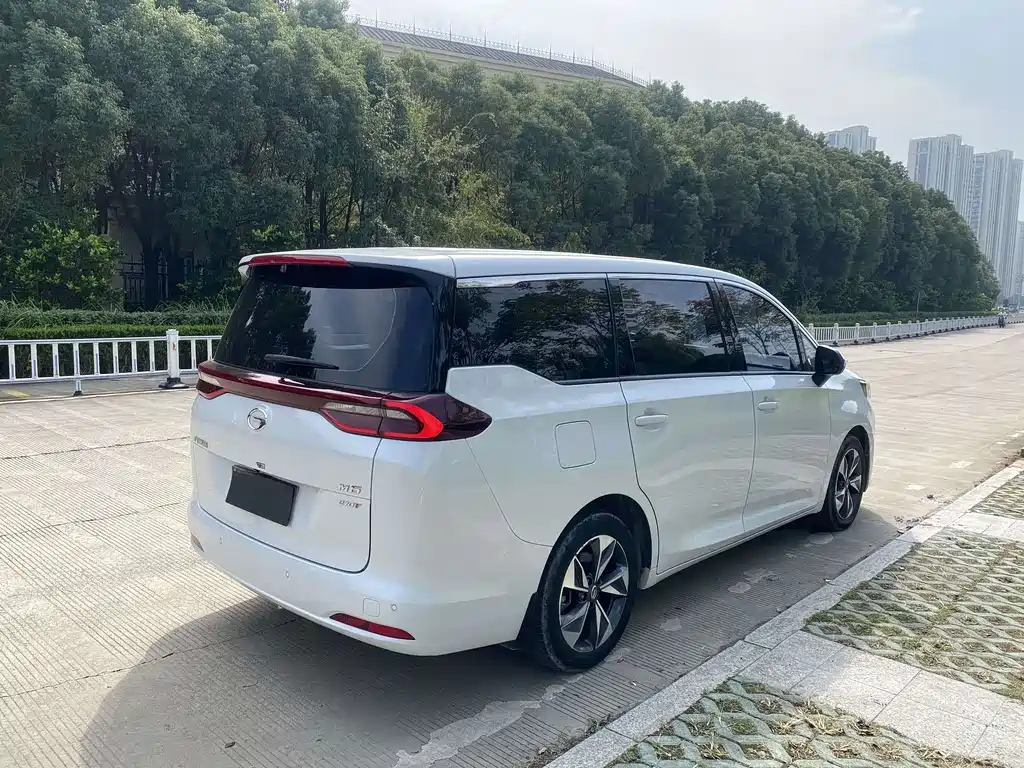 GAC Trumpchi M6 2022 — фото 15