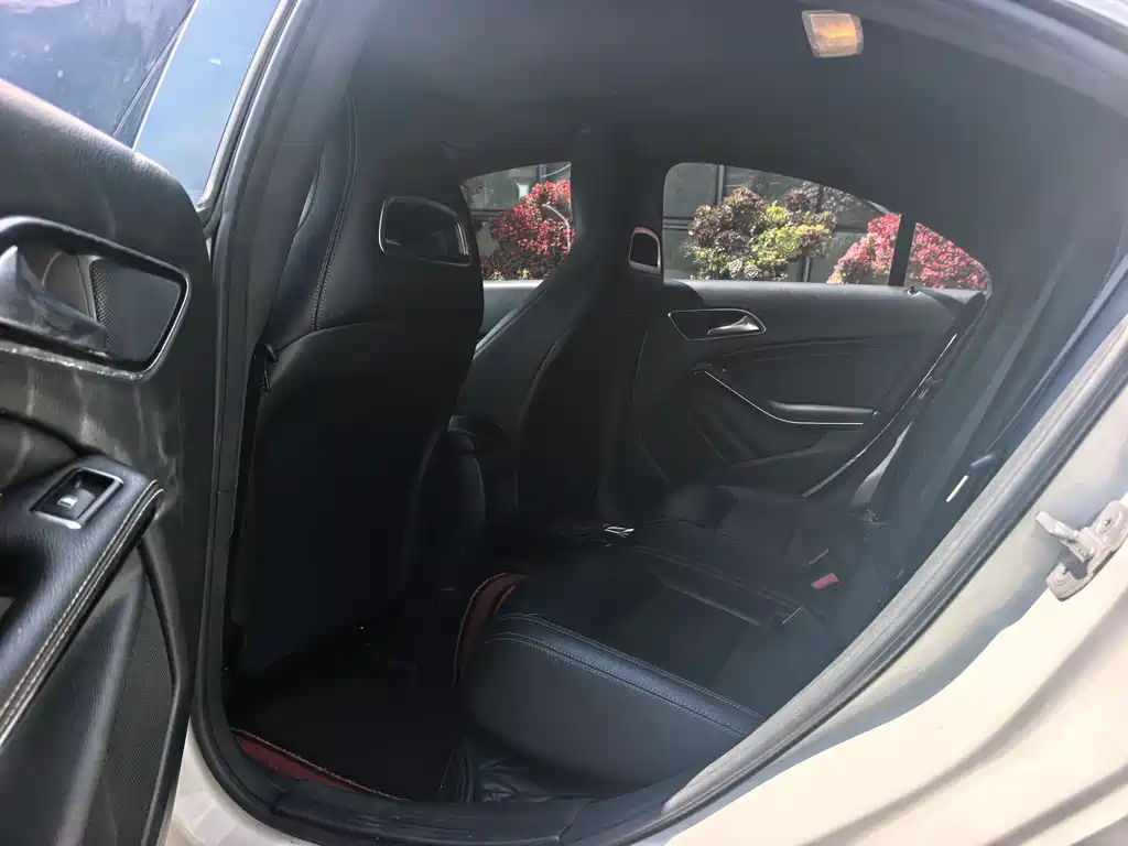 Mercedes-Benz CLA 2017 — фото 16