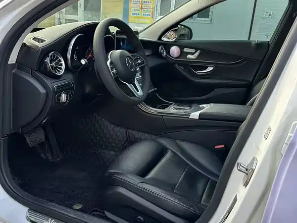 Mercedes-Benz C-Class 2019