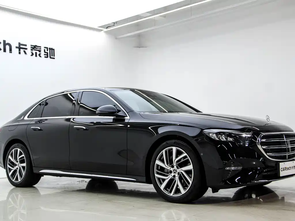 Mercedes-Benz E-Class 2024