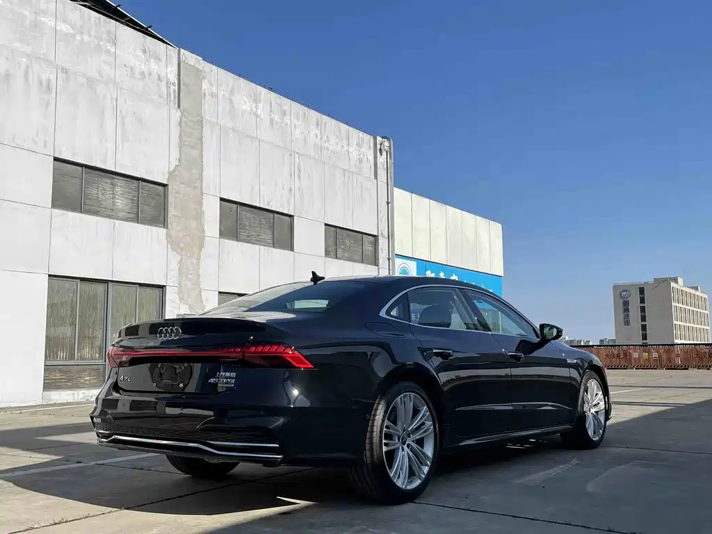 Audi A7L 2026 — фото 12