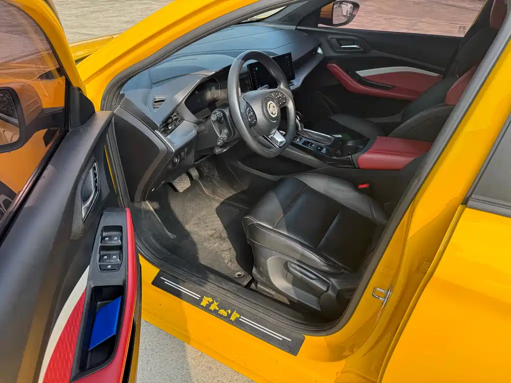 MG MG5 2021