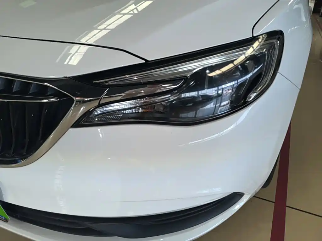 Buick Excelle 2018 — фото 24