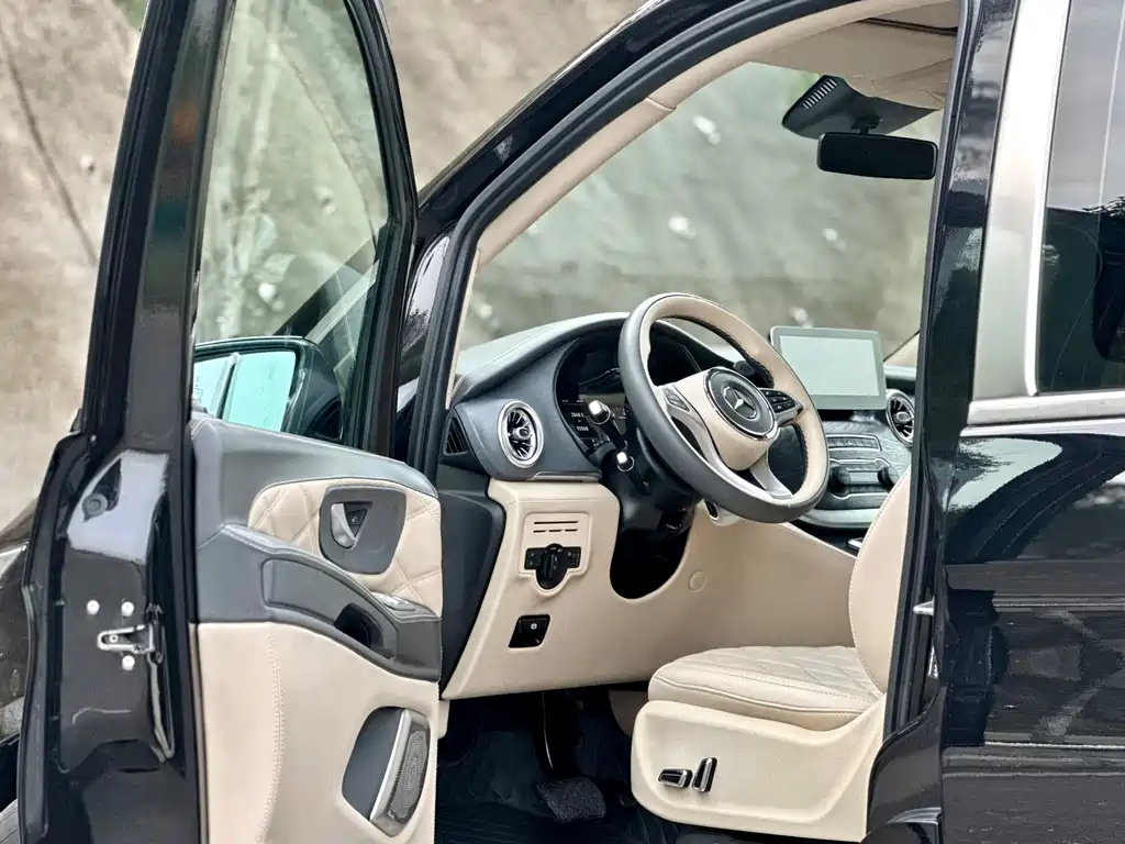 Mercedes-Benz Vito 2022 — фото 20