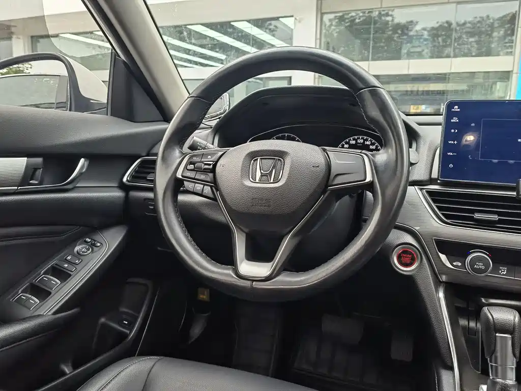 Honda Accord 2022 — фото 10