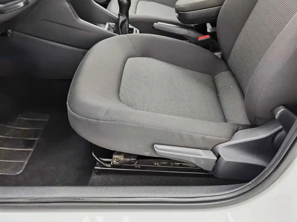 Volkswagen Jetta 2019 — фото 20