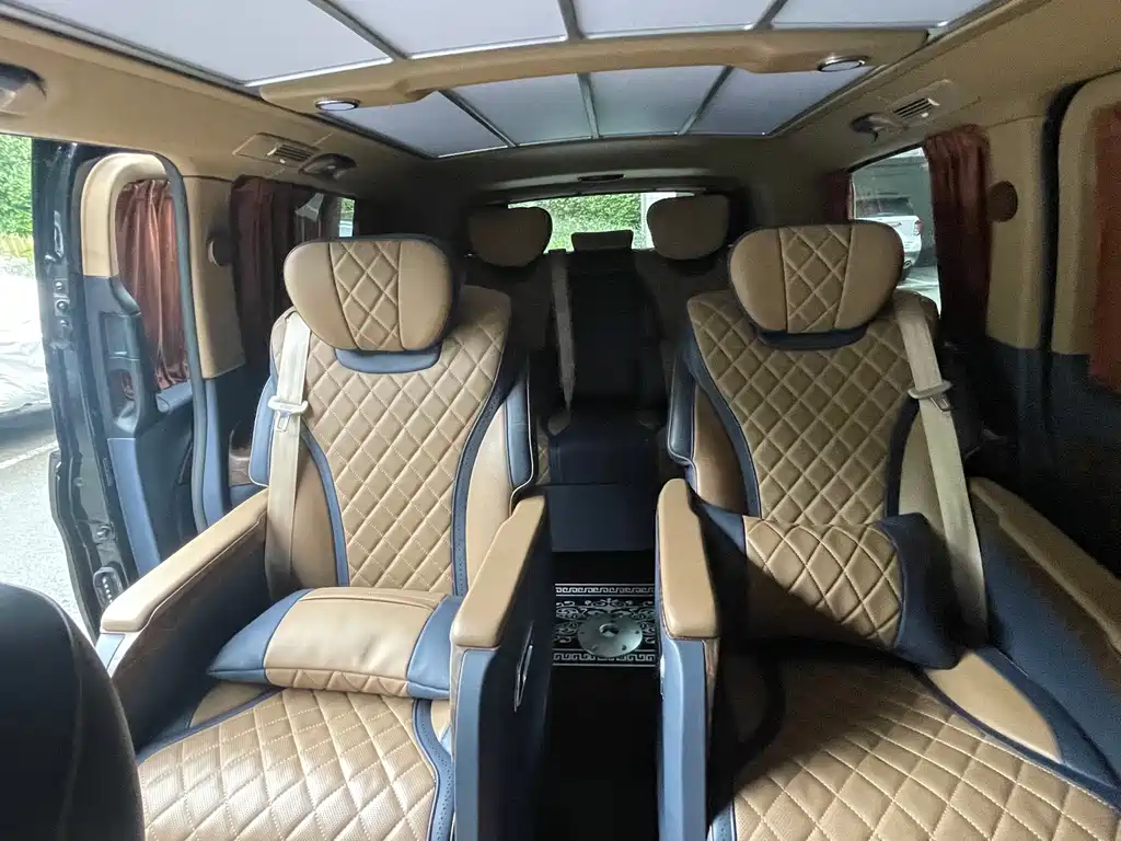 Mercedes-Benz Vito 2022 — фото 13