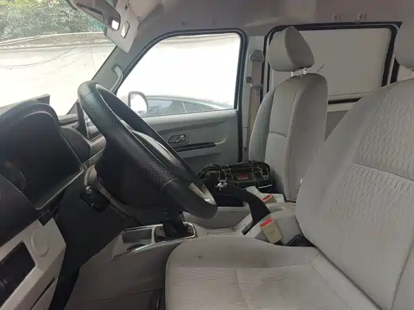Jinbei New Hiace S 2022