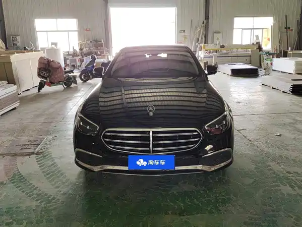 Mercedes-Benz E-Class 2022