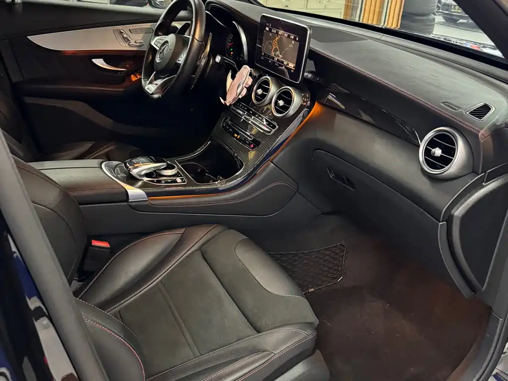 Mercedes-Benz GLC AMG 2019 — фото 9
