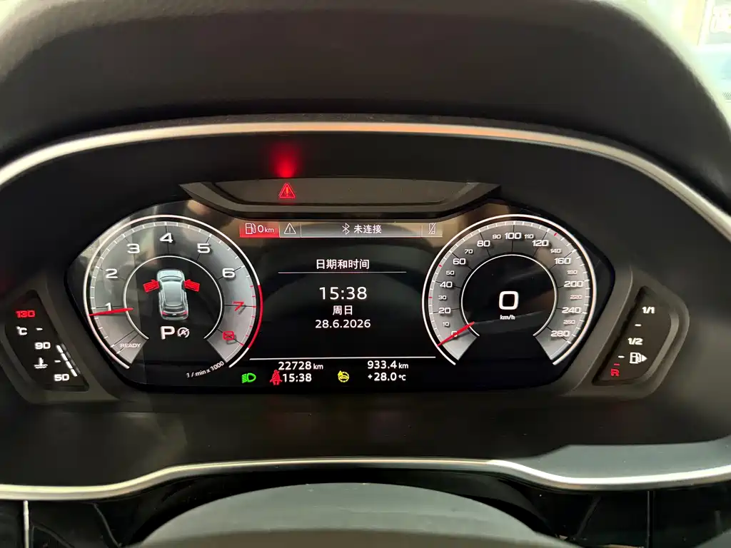 Audi Q3 2023 — фото 14