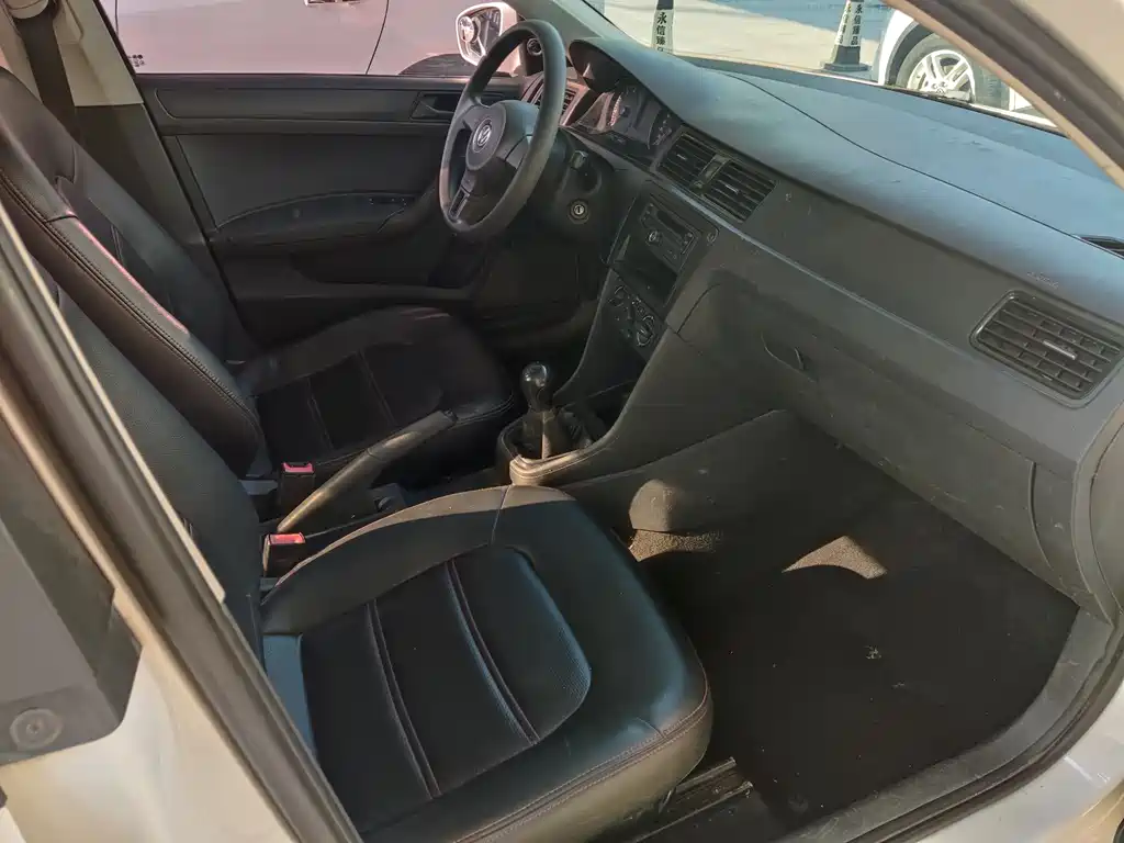 Volkswagen Santana 2016