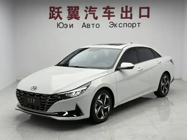 Hyundai Elantra 2023