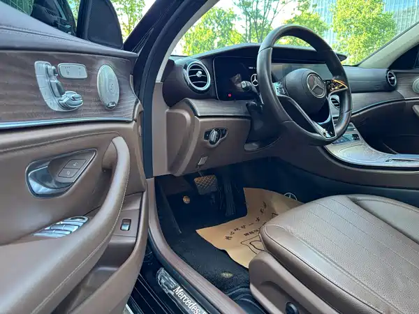 Mercedes-Benz E-Class 2021
