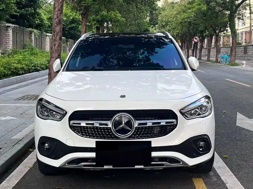 Mercedes-Benz GLA 2020