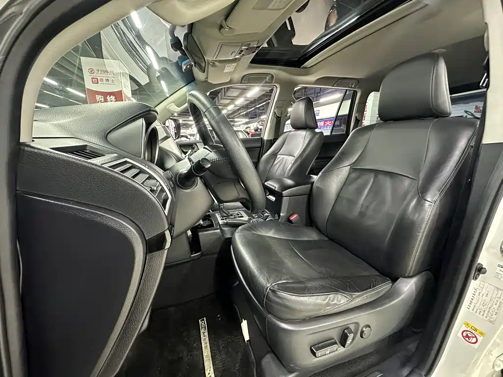 Toyota Prado 2017 — фото 33