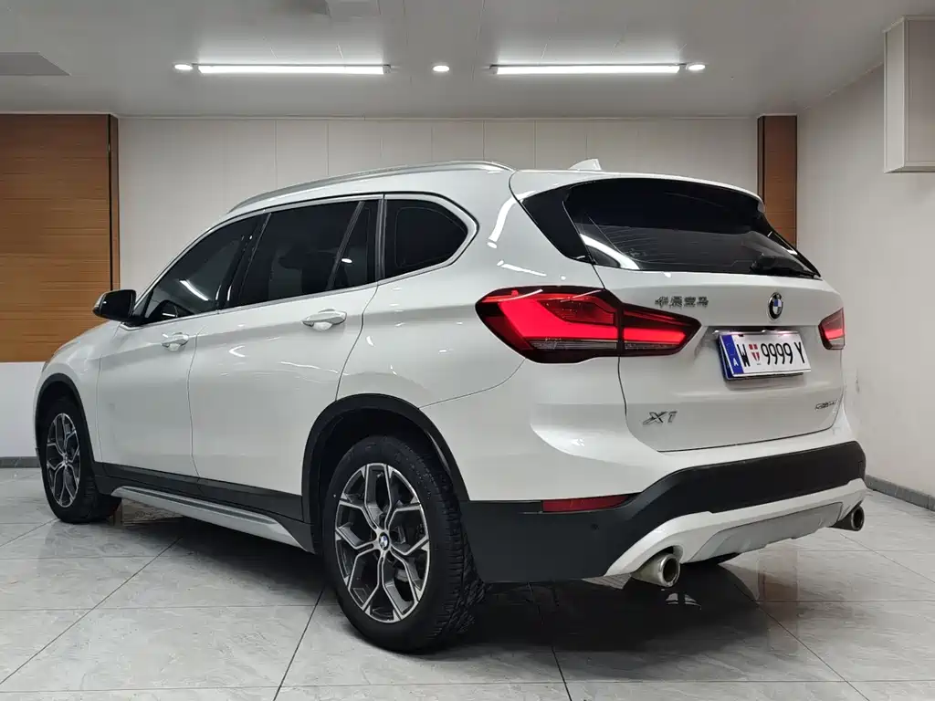 BMW X1 2022 — фото 4